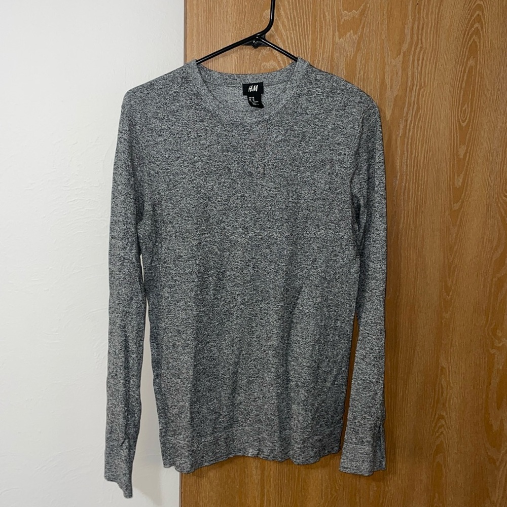 Thin grey knit sweater
